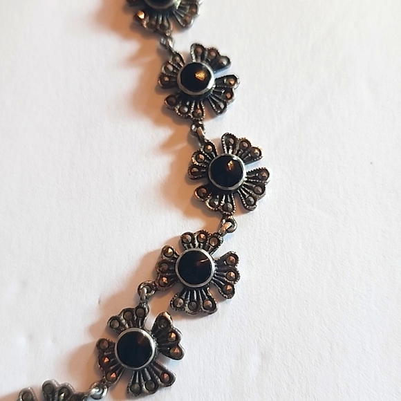 #28 Native American hallmarked sterling silver 925 marcasite & black onyx - Picture 4 of 6